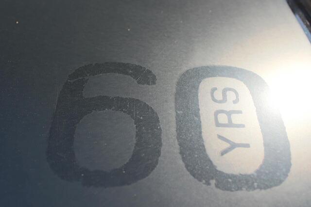 Land Rover Defender 2.4 TD 90 SW SVX 60th Anniversary De Uiver Special incl. Full Opties