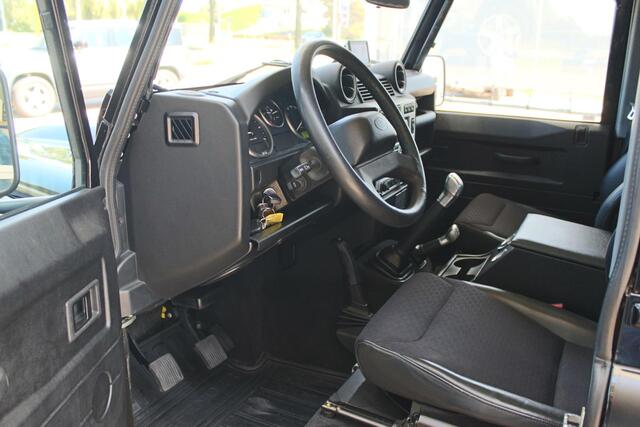 Land Rover Defender 2.4 TD 90 SW SVX 60th Anniversary De Uiver Special incl. Full Opties