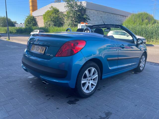 Peugeot 207 CC 1.6 VTi Premi�re