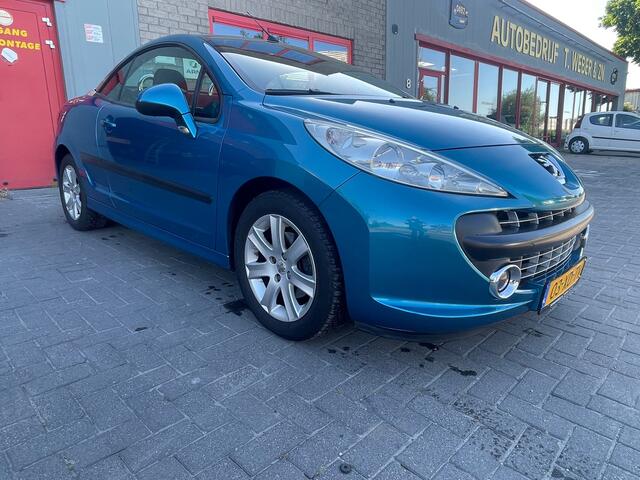 Peugeot 207 CC 1.6 VTi Premi�re