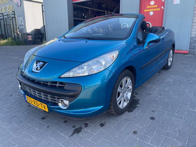 Peugeot 207 CC 1.6 VTi Premi�re