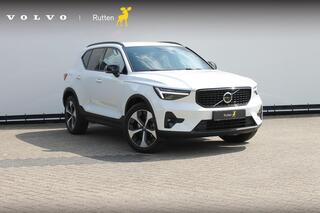 VOLVO XC40 B3 177PK Automaat Plus Dark Google infotainment / Draadloos telefoon opladen / Elektrisch bedienbare bestuurdersstoel met geheugen / Adaptieve Cruise Control