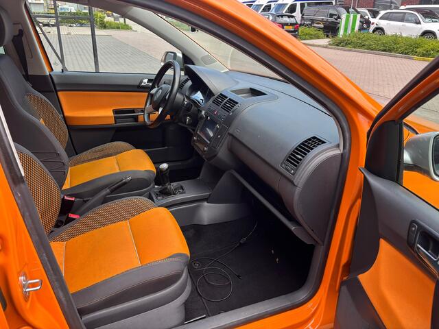 Volkswagen Polo 1.4-16V Cross 5DRS|AIRCO|CARPLAY