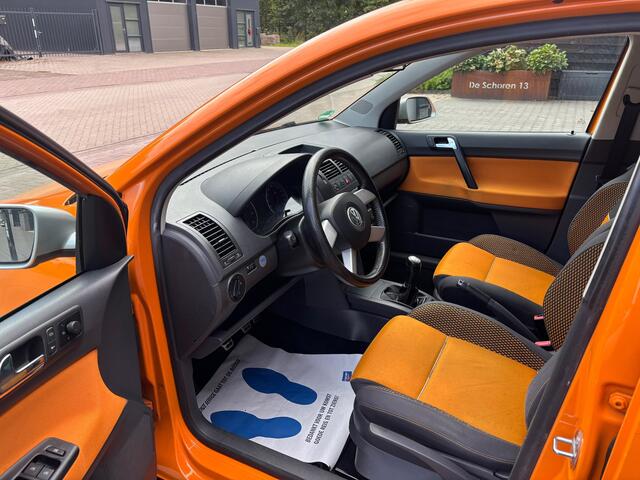 Volkswagen Polo 1.4-16V Cross 5DRS|AIRCO|CARPLAY