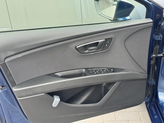 Seat Leon ST 1.0 EcoTSI Style Connect | Apple CarPlay | Navigatie | Climate/Cruise Control | Trekhaak