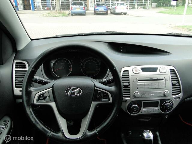 Hyundai I 20 1.4i, schakel, benzine 223109 km