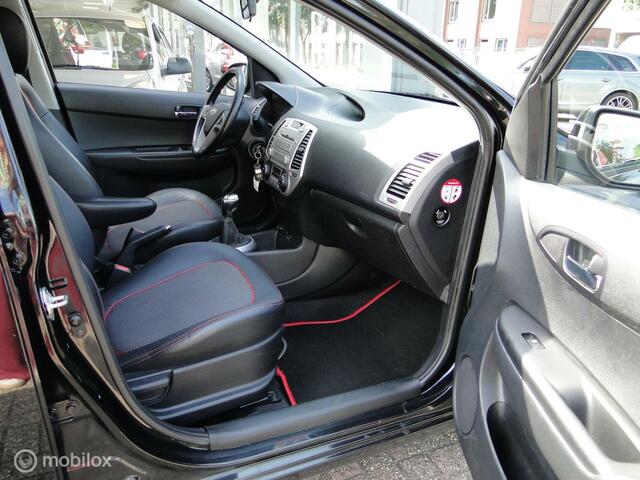 Hyundai I 20 1.4i, schakel, benzine 223109 km