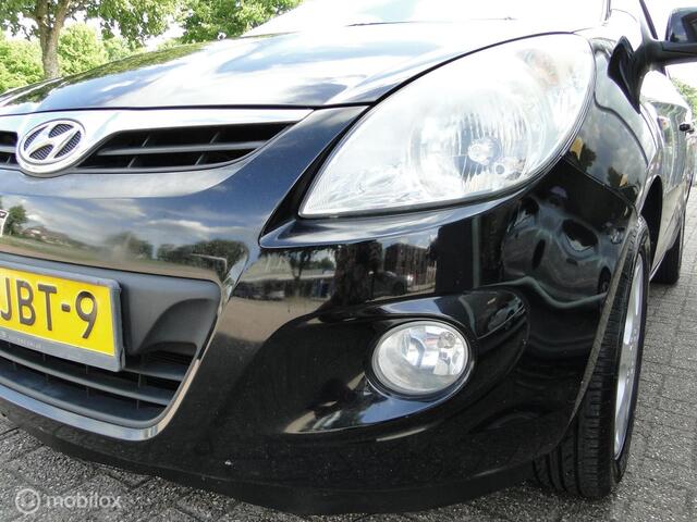 Hyundai I 20 1.4i, schakel, benzine 223109 km