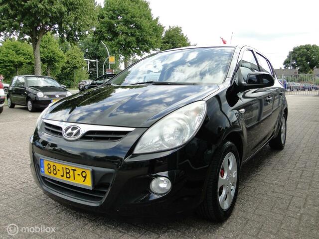 Hyundai I 20 1.4i, schakel, benzine 223109 km
