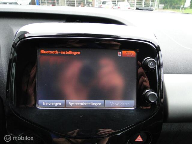 Peugeot 108 1.2 VTi Allure, benzine, schakel, 98.365 km