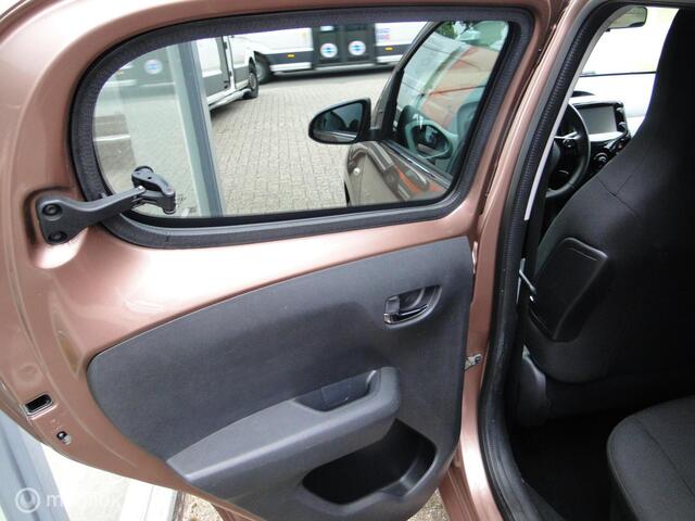 Peugeot 108 1.2 VTi Allure, benzine, schakel, 98.365 km
