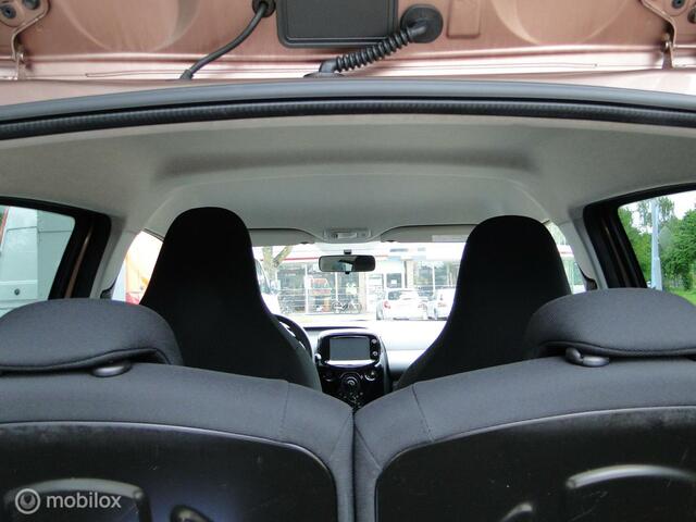Peugeot 108 1.2 VTi Allure, benzine, schakel, 98.365 km