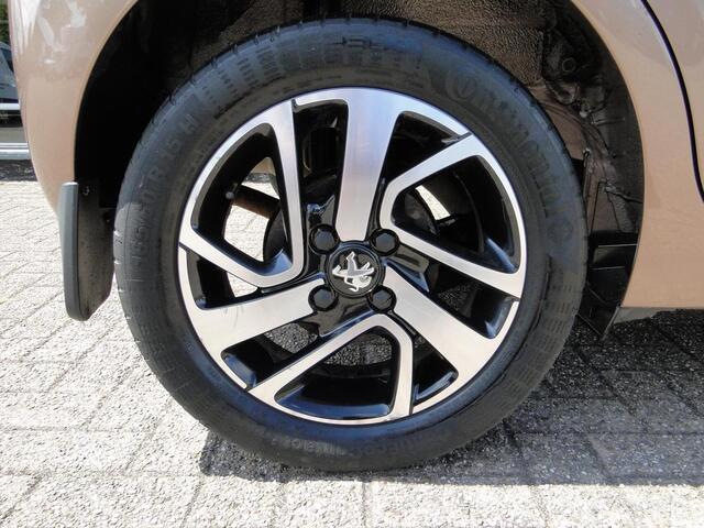 Peugeot 108 1.2 VTi Allure, benzine, schakel, 98.365 km