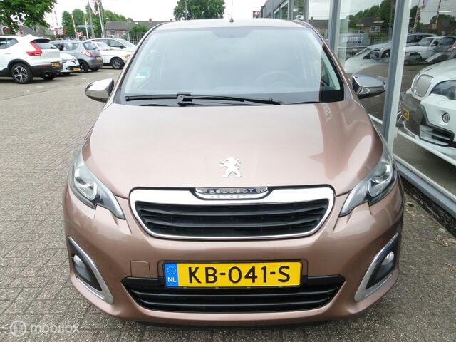 Peugeot 108 1.2 VTi Allure, benzine, schakel, 98.365 km
