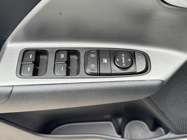 KIA Niro 1.6 GDi Hybrid ComfortLine Cruise control, achteruitrij camera, navigatie Apple CarPlay/Android Auto, automaat, hybride