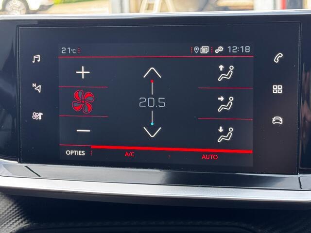 Peugeot 2008 1.2 PT Allure | 130 PK | Trekhaak | Navigatie | NL-Auto | Parkeersensoren | Climate Control |