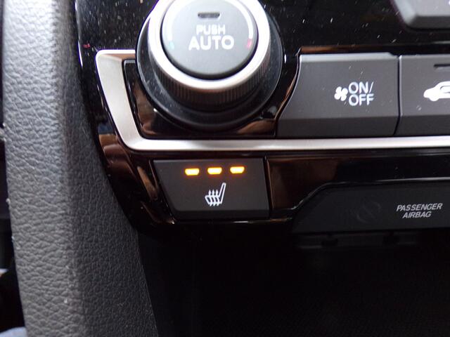 Honda Civic 1.5 i-VTEC Elegance Navi PDC Camera Bomvol