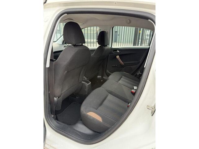 Peugeot 208 1.2 VTi Urban Soul