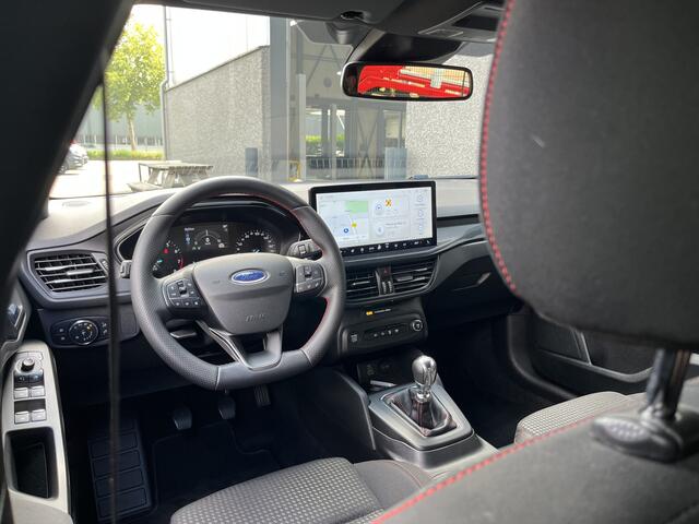 Ford Focus Wagon 1.0 EcoBoost Hybrid ST Line 125pk/92kW 6-bak | Driver Assistance Pack | Winter Pack | Adapt. Cruise | BLIS | Camera |