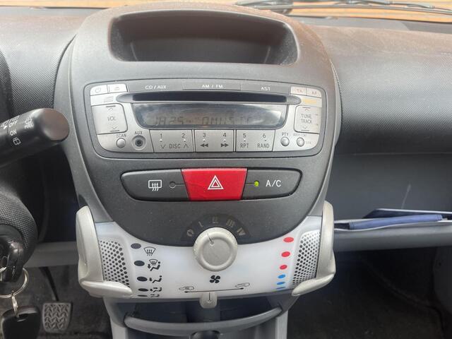 Peugeot 107 1.0 2011 151DKM | NAP | AIRCO | ELEK-PAKKET |