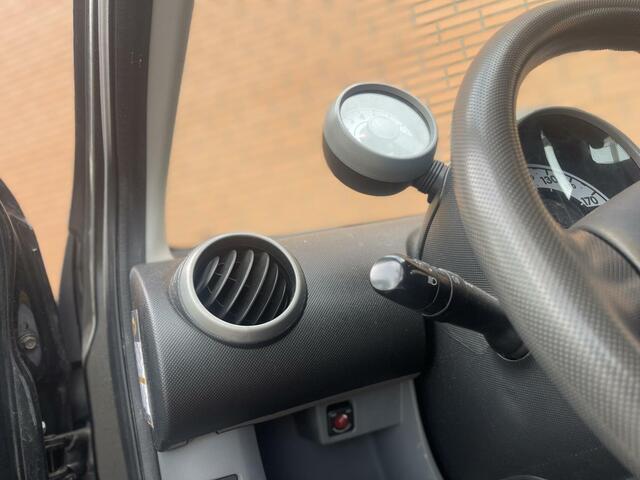 Peugeot 107 1.0 2011 151DKM | NAP | AIRCO | ELEK-PAKKET |