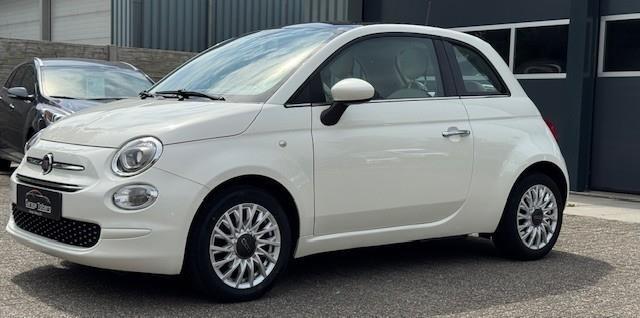 Fiat 500 1.2 Lounge met panorama dak, heeft nog maar 57147 kilometer gelopen. Hij ziet er keurig netjes uit.