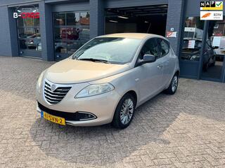 LANCIA YPSILON 0.9 TwinAir Silver Plus 5DRS|Airco