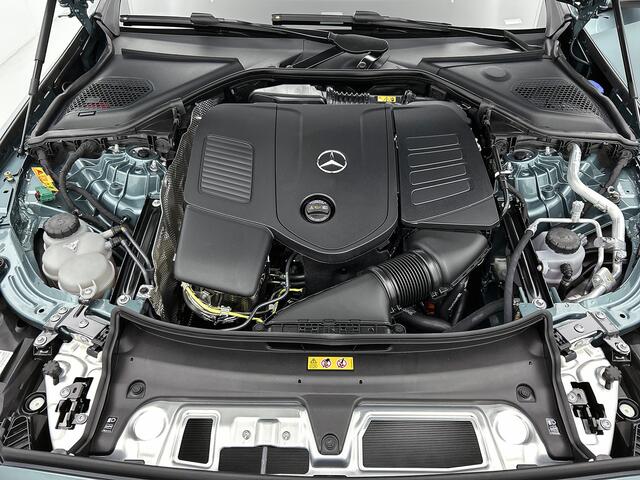 Mercedes-Benz E-Klasse 300 e Sport Edition | Premium pakket | Nightpakket | MBUX Superscreen | Adaptieve Cruise Control | Burmester� 4D surround sound system | 20 i