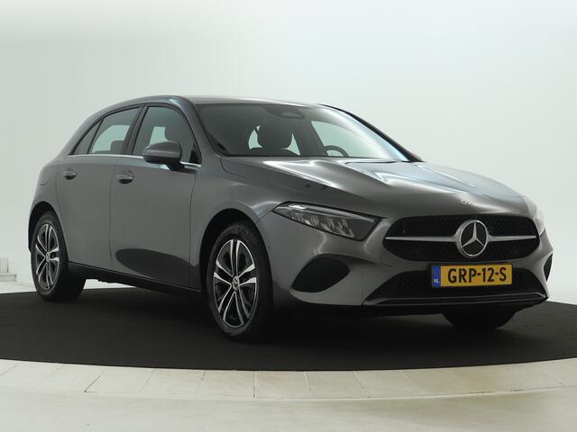Mercedes-Benz A-Klasse 250 e Star Edition | Trekhaak | Dodehoekassistent | Parkeerpakket met Camera | Stoelverwarming | Inclusief 24 maanden MB Certified garantie v