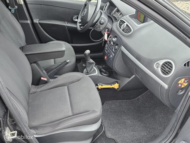 Renault Clio 1.2 S�lection Business - e apk