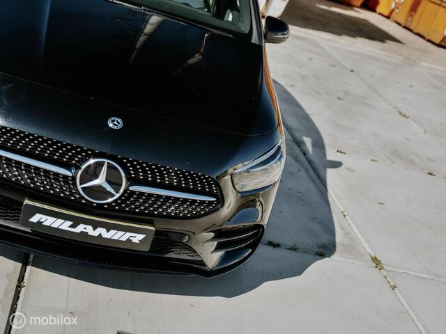 Mercedes-Benz B-Klasse 180 AMG Line |Pano |Memory |Stoelkoeling