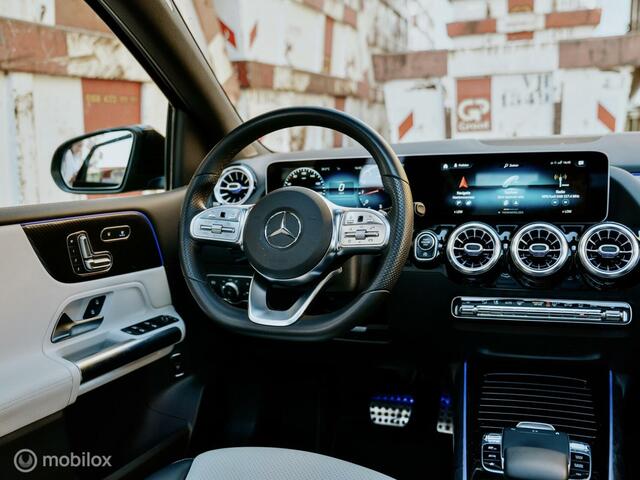 Mercedes-Benz B-Klasse 180 AMG Line |Pano |Memory |Stoelkoeling