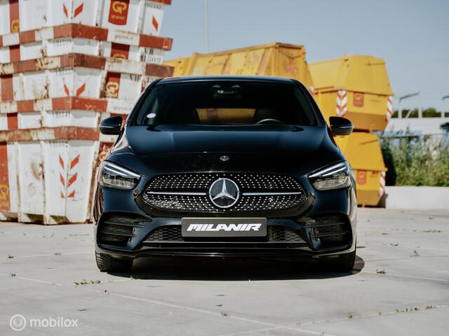 Mercedes-Benz B-Klasse 180 AMG Line |Pano |Memory |Stoelkoeling