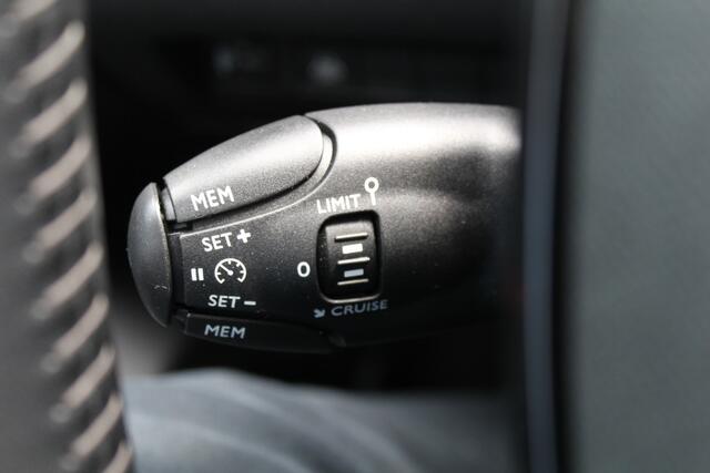 Peugeot 208 1.2 Tech Blue Lease Active Led Navi Lmv Cruise C.