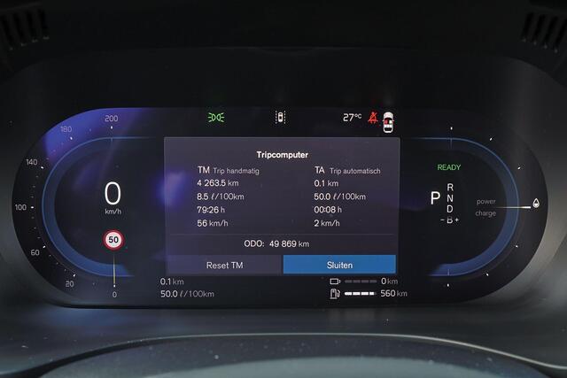 Volvo XC60 T6 Recharge AWD Plus Dark - Panorama/schuifdak - IntelliSafe Assist & Surround - 360� camera - Verwarmde voorstoelen, stuur & achterbank - Parkee