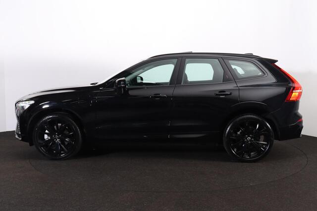 Volvo XC60 T6 Recharge AWD Plus Dark - Panorama/schuifdak - IntelliSafe Assist & Surround - 360� camera - Verwarmde voorstoelen, stuur & achterbank - Parkee