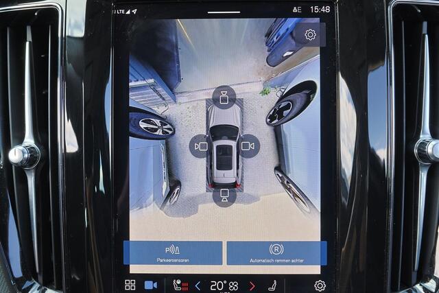 Volvo XC60 T6 Recharge AWD Plus Dark - Panorama/schuifdak - IntelliSafe Assist & Surround - 360� camera - Verwarmde voorstoelen, stuur & achterbank - Parkee