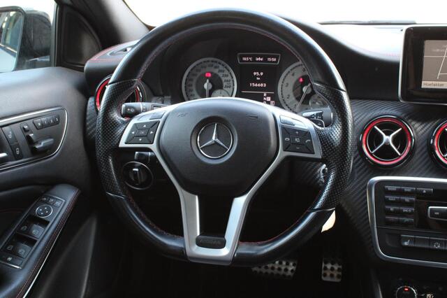 Mercedes-Benz A-Klasse 250 AMG Sport l Panorama l Xenon l LED l Camera l