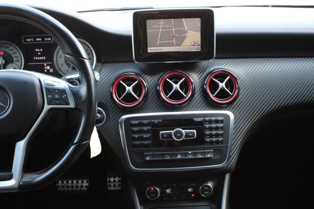 Mercedes-Benz A-Klasse 250 AMG Sport l Panorama l Xenon l LED l Camera l