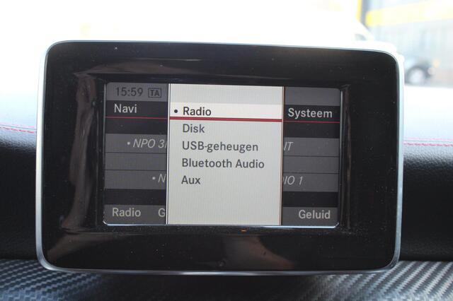 Mercedes-Benz A-Klasse 250 AMG Sport l Panorama l Xenon l LED l Camera l