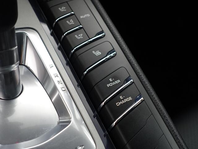 Porsche Panamera 3.0 S E-Hybrid Dealer Onderhouden, Schuifdak, Bose Surround Audio, Camera, Leder Interieur
