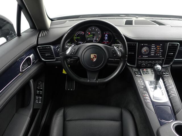 Porsche Panamera 3.0 S E-Hybrid Dealer Onderhouden, Schuifdak, Bose Surround Audio, Camera, Leder Interieur