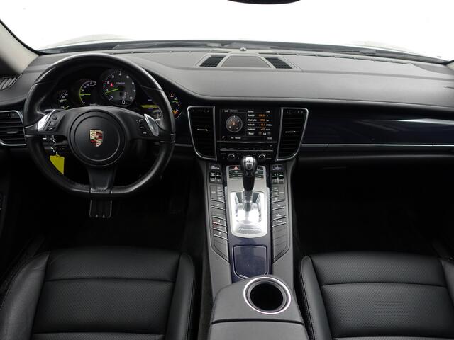 Porsche Panamera 3.0 S E-Hybrid Dealer Onderhouden, Schuifdak, Bose Surround Audio, Camera, Leder Interieur