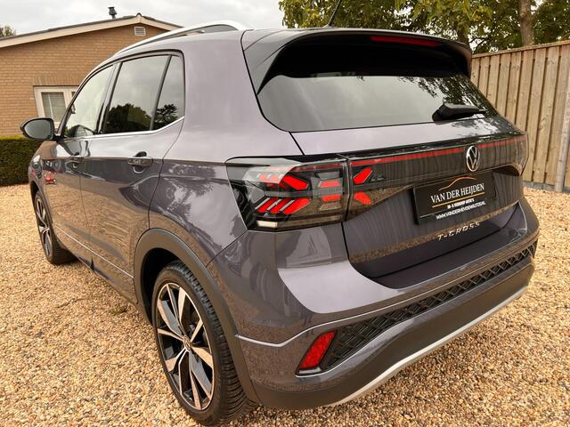 Volkswagen T-Cross 1.5 TSI R-Line Edition Navigatie & Camera & Winterpakket