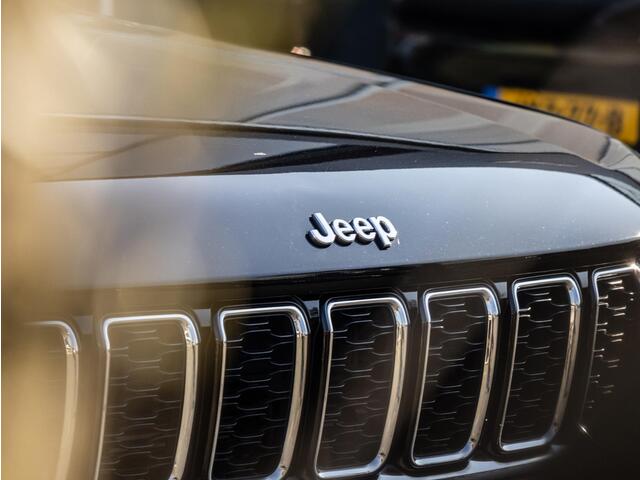 Jeep Grand CHEROKEE 3.6 LWB Limited | 6 Persoons | ACC | Stoel- & stuurverwarmining | Elek. stoel |