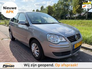 VOLKSWAGEN POLO 1.4-16V Optive / 1Ste Eig!! / 5-Deurs / Airco / NL AUTO / N.A.P. / Leuke auto!!
