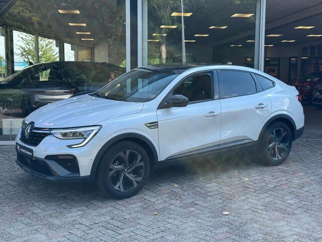 Renault Arkana TCe 140 R.S. line Groot navi / Zwart dak / Metallic / Stoel & stuurwiel verw.