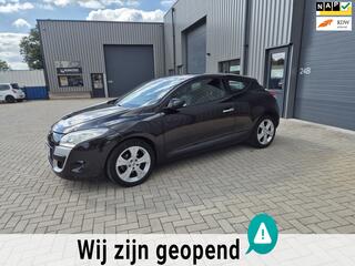 RENAULT MEGANE Coup� 1.6 Dynamique LAGE KM STAND TOP OCCASION ACTIE 1e EIGENAAR DEALER ONDERHOUDEN