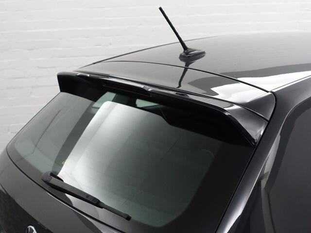 Volkswagen Polo 1.0 TSI R Line+ IQ Xenon Led Matrix, Carplay, Android Auto, Dynamic Select, ACC Cruise, Privacy Glass