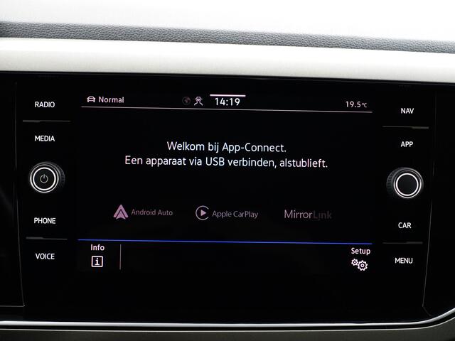 Volkswagen Polo 1.0 TSI R Line+ IQ Xenon Led Matrix, Carplay, Android Auto, Dynamic Select, ACC Cruise, Privacy Glass